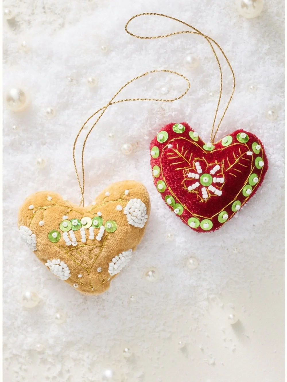 ANTHROPOLOGIE➕Beaded Velvet Heart Ornament NWT
